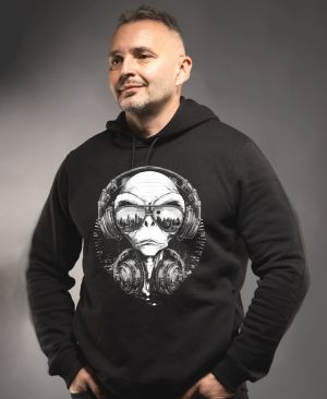 ALiEN DJ, V1, bílý tisk