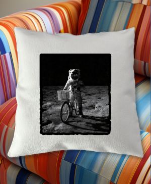 Astronaut na kole