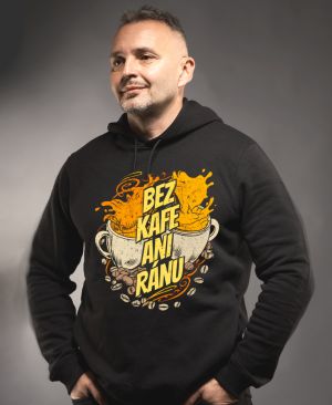 Bez kafe ani ránu, V1