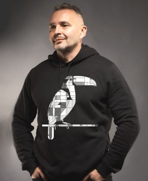 Geometrický tukan, bílý potisk