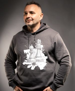 Královská hra, šachy, bílý potisk