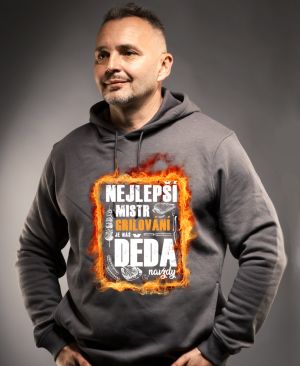 Nejlepší mistr grilování je DĚDA, plamen