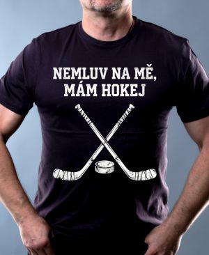 Nemluv na mě, mám hokej