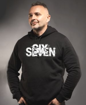 Six seven glitch, bílý tisk