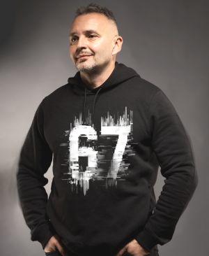 Six Seven, Glitch, bílý tisk