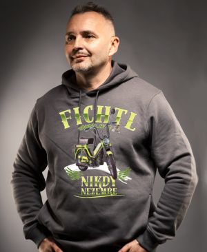 Fichtl nikdy nezemře, Babetta, zelená