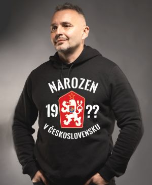 Narozen v Československu - doplňte ročník, bílý text