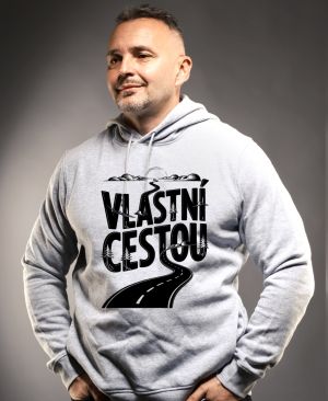 Vlastní cestou, černý potisk