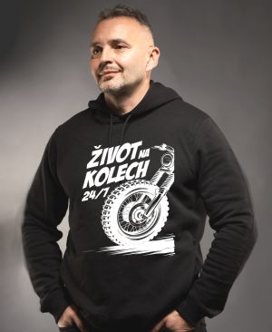 Život na kolech 24/7, bílý tisk