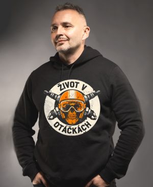 Život v otáčkách, V2